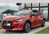 Peugeot 208. Elektrická verze je dražší.