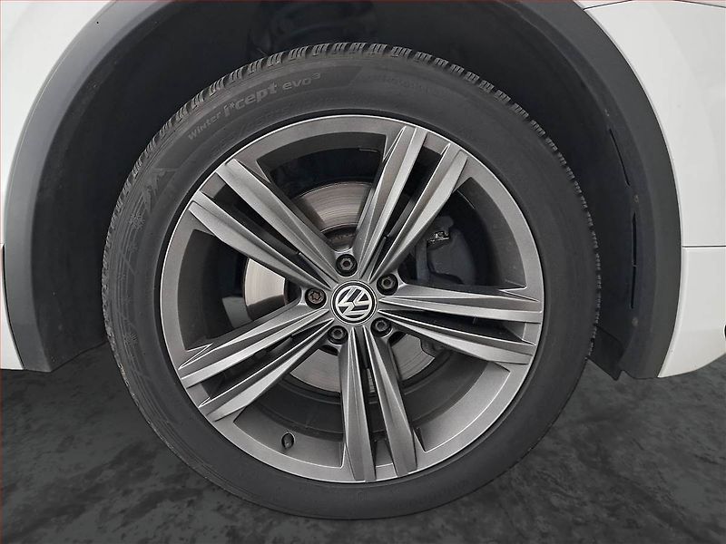 Volkswagen Tiguan (2016) 2.0 TDI, 4X4, Automat, Navi - fotka 15 z 18