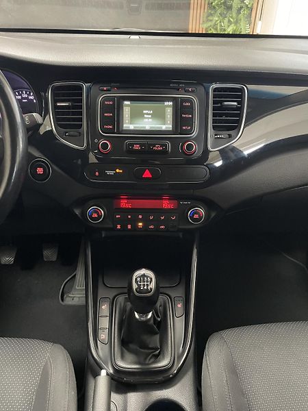Kia Carens 1.7 CRDi ČR 1.MAJ. TOP  - fotka 23 z 28