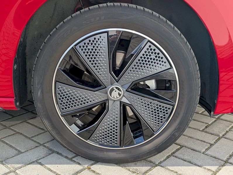 Škoda Scala (2026) 1,0 TSI / 85 kW DSG Monte Carl - fotka 14 z 30