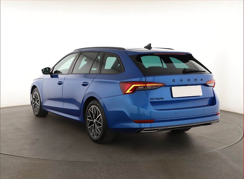 Škoda Octavia (2023) 2.0 TDI - fotka 4 z 18
