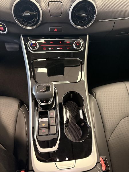 Forthing T5 EVO (2026) Dragon Edition - fotka 15 z 25