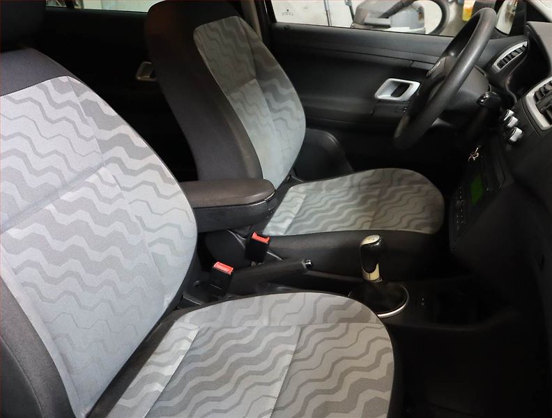 Škoda Fabia (2009) 1.2 12V, Eko.zaplacen - fotka 9 z 15