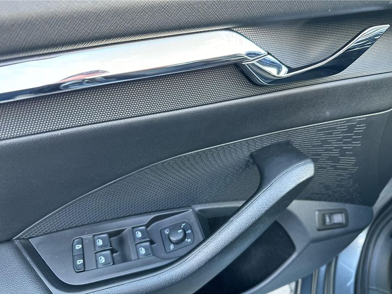 Škoda Octavia Style Plus 2.0 TDI 85kw Combi - fotka 22 z 26