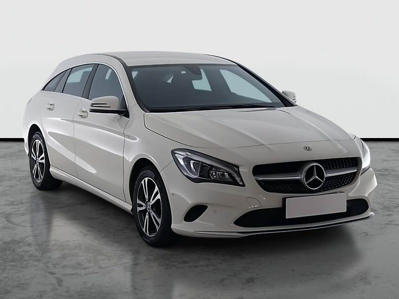 Mercedes-Benz CLA (2017) 180, ČR,1.maj, Bi-Xenony - fotka 1 z 18