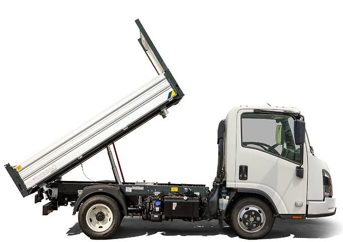 Isuzu M27 (2026) 3.0L, 3s sklápěč MT5 - fotka 2 z 32