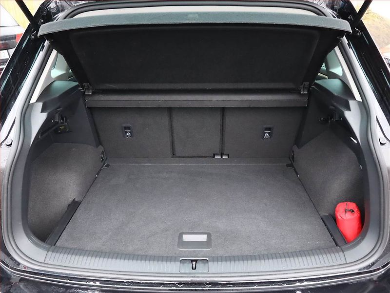 Volkswagen Tiguan (2022) Life 1.5 TSI - fotka 12 z 15