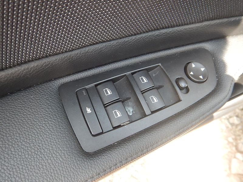 BMW Řada 1 116i, KLIMA, SERVISKA - fotka 16 z 29
