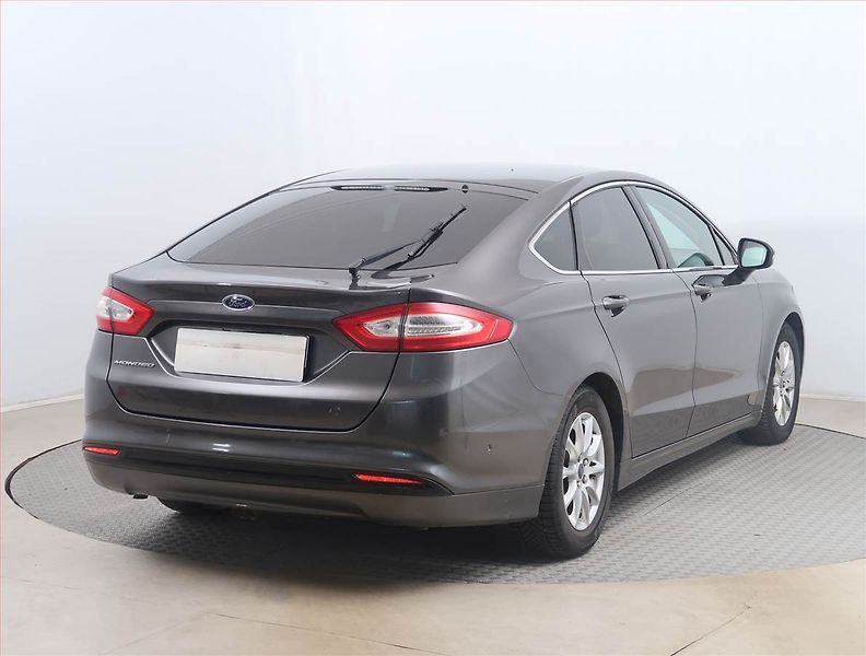 Ford Mondeo (2015) 2.0 TDCI, Navi, Tempomat - fotka 5 z 14