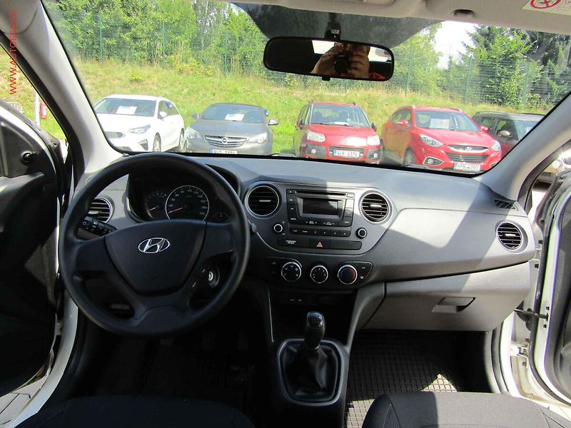 Hyundai i10 (2016) 1.0i, 2.maj,ČR, AC - fotka 8 z 16