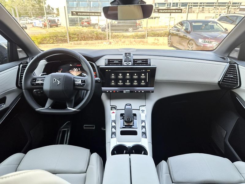 DS Automobiles DS7 (2026) 7 ETOILE 1.5 BlueHDi 130k EAT  - fotka 5 z 21