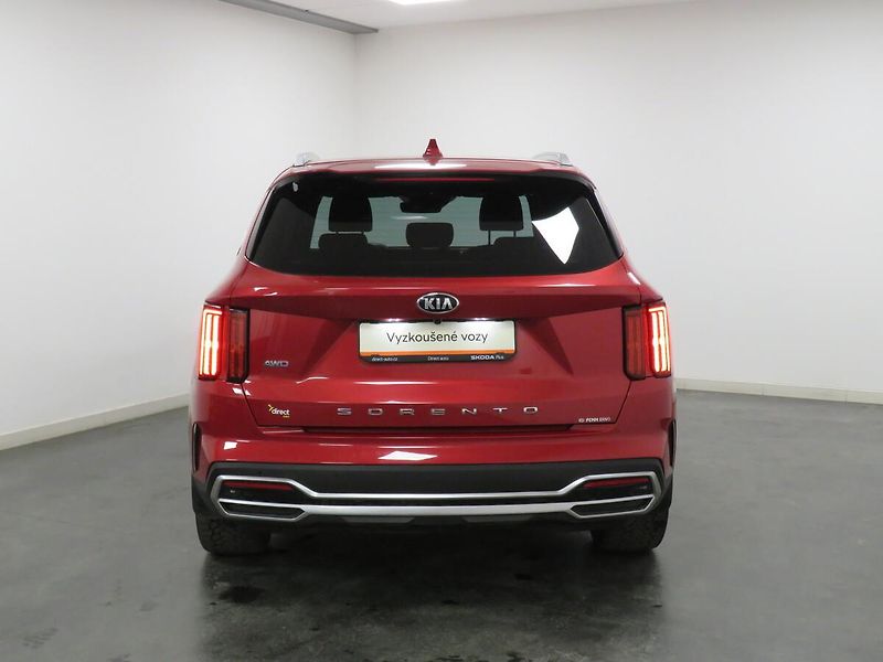 Kia Sorento - fotka 6 z 24