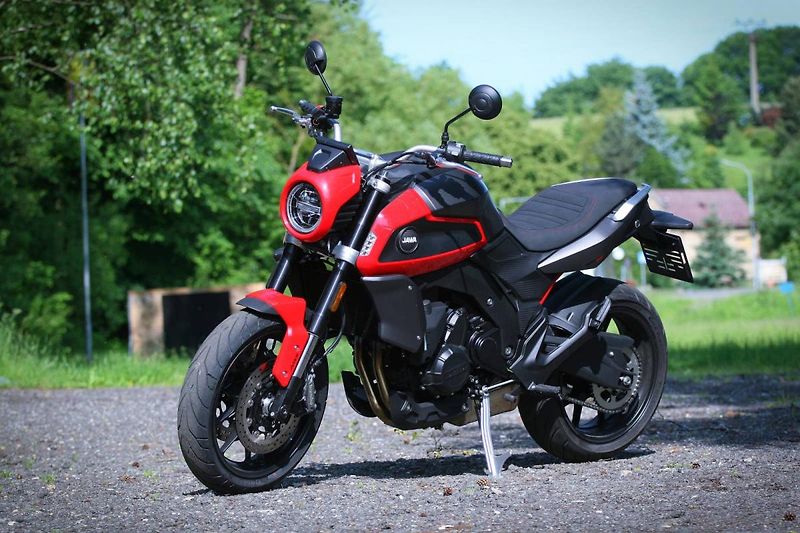 Jawa (2026) JD 750 RETRO - fotka 2 z 18