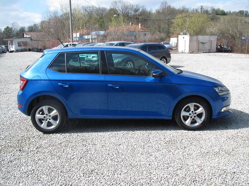Škoda Fabia 1.0 TSI - fotka 7 z 18