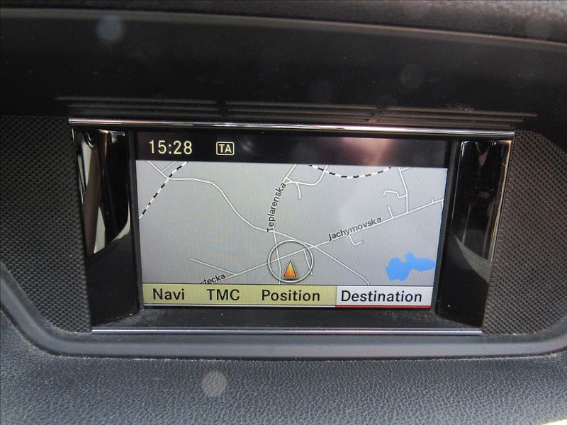 Mercedes-Benz Třídy E 2,1 E 250 CDI 150kW Avantgarde - fotka 16 z 38