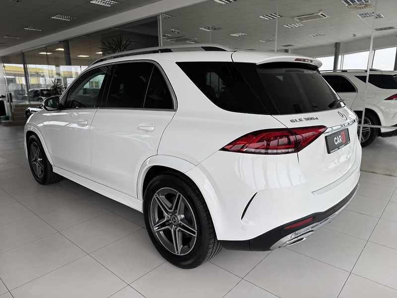 Mercedes-Benz GLE 300d 4M*AMG*AirMatic*REZERVACE - fotka 7 z 38