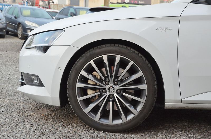 Škoda Superb (2017) 2.0 TSi 206kW DSG 4x4 L&K / ČR - fotka 7 z 50