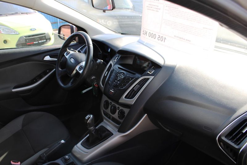 Ford Focus (2012) 1,6i KLIMA EL.OKNA PDC ESP - fotka 14 z 16