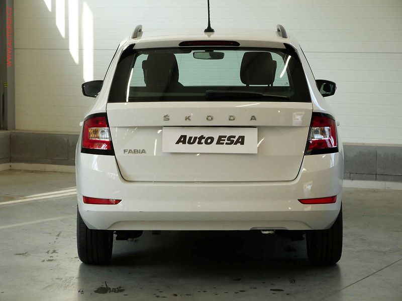 Škoda Fabia (2020) 1.0TSi, ČR, Ambition - fotka 5 z 19