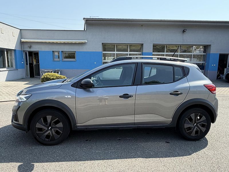 Dacia Sandero STEPWAY 1,0i 67kW klima závěs  - fotka 8 z 19