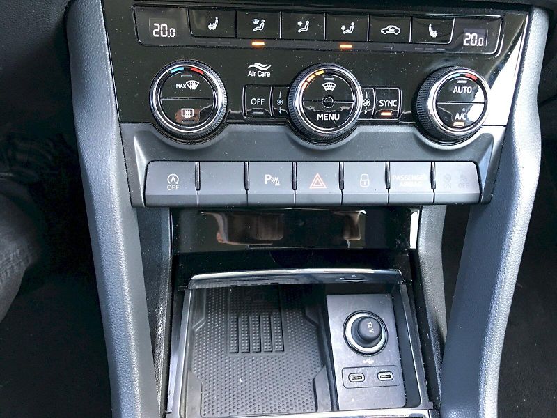 Škoda Karoq (2025) SEL TS 110/1.5 A7F - fotka 25 z 27