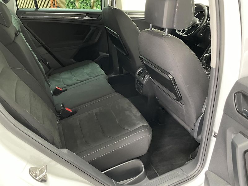 Volkswagen Tiguan 1.4 TSi ČR DSG SERVISKA  - fotka 15 z 26