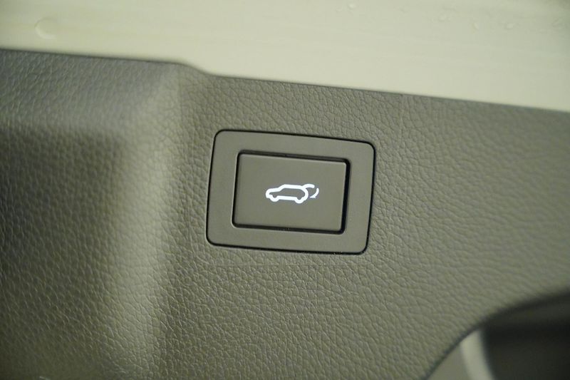 Hyundai Grand Santa Fe - fotka 29 z 29