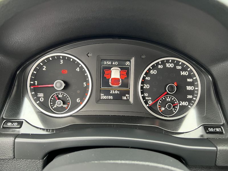 Volkswagen Tiguan 2.0TDI 103KW,4x4,SPORT,LOUNGE - fotka 36 z 49