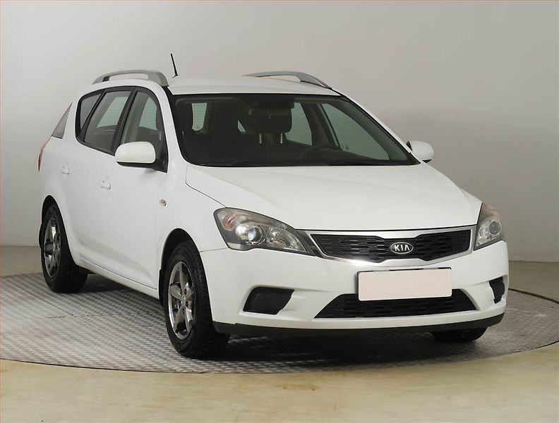 Kia Ceed (2010) 1.4 CVVT, nová STK - fotka 1 z 18