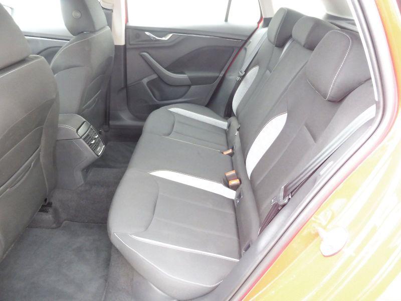 Škoda Scala (2025) Selection 1,0 TSI 85kW - fotka 19 z 28