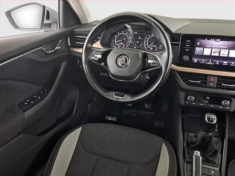 Škoda Scala (2021) Style 1.5 TSI, ČR,1.maj - fotka 7 z 18