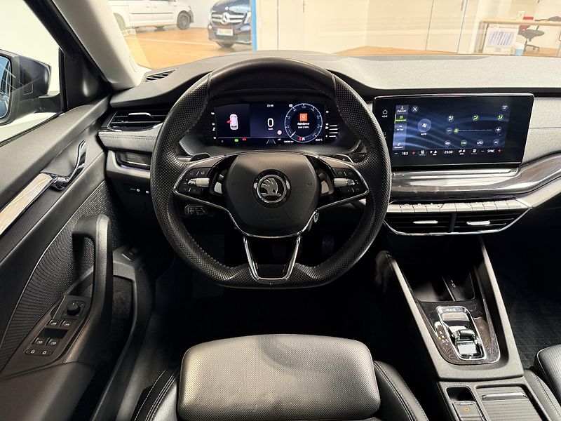 Škoda Octavia 2.0 TDI 110kW DSG Style Combi - fotka 6 z 14