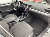 Škoda Superb 2,0 TDi  EXECUTIVE / DSG / NAV - náhled 23