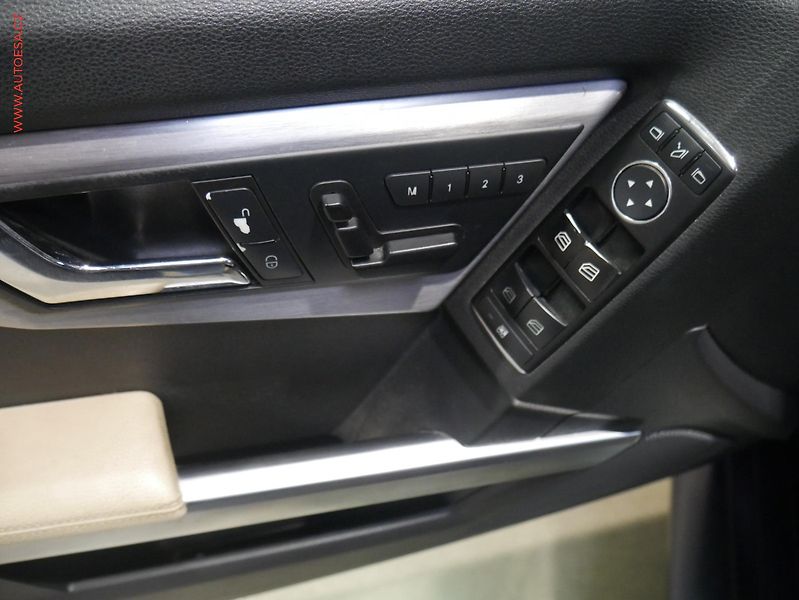 Mercedes-Benz GLK (2009) 3.0 CDi 4Matic, AT, xenon - fotka 11 z 19