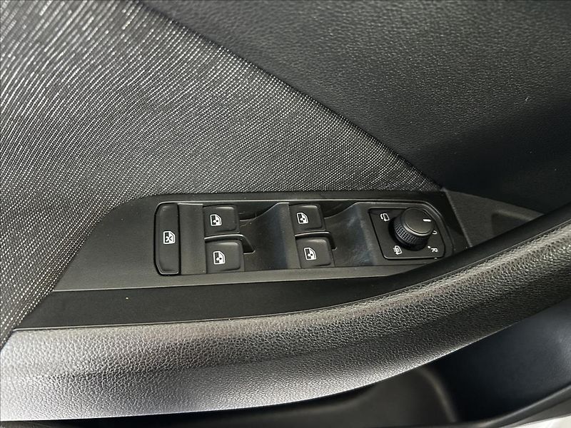 Škoda Scala 1,0   TSI 81kW,STYLE,ČR,TAŽNÉ - fotka 10 z 26