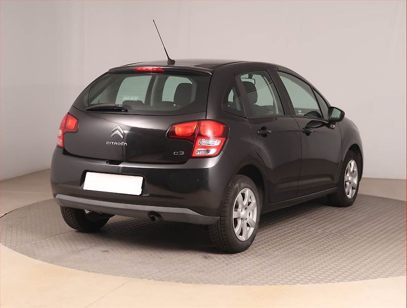 Citroën C3 (2010) 1.1 i, nová STK, slušný stav - fotka 5 z 15