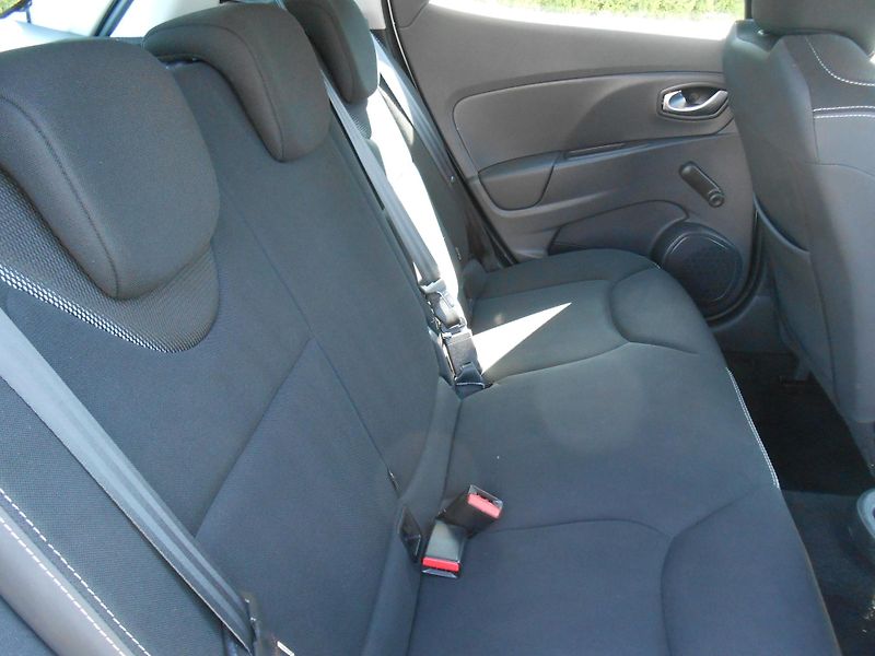 Renault Clio 1.5DCi,80TKm, NAVI,CHROM - fotka 23 z 42