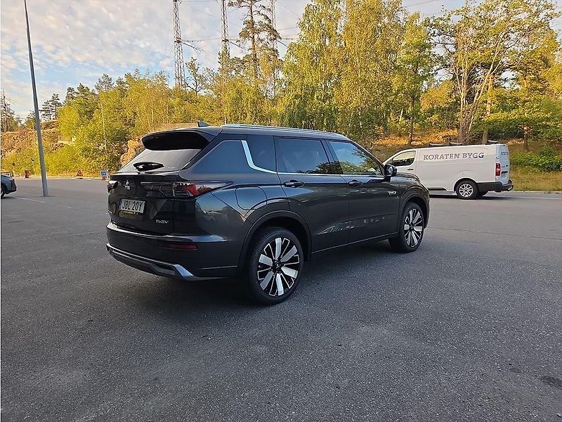 Mitsubishi Outlander (2025) 2.4 PHEV Instyle+ | 8 let záru - fotka 4 z 15