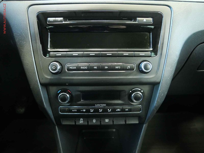 Škoda Rapid (2015) 1.2 TSI, 2.maj,ČR, AC - fotka 13 z 19