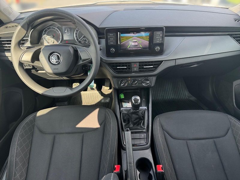 Škoda Kamiq (2023) AMBITION 1.0TSI 70kW CZ DPH - fotka 9 z 11