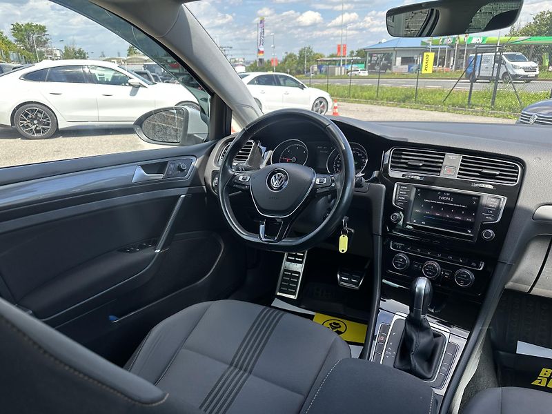 Volkswagen Golf (2016) Volkswagen Golf  2016 - fotka 13 z 18