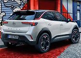 Připomíná spíše zvýšený hatchback