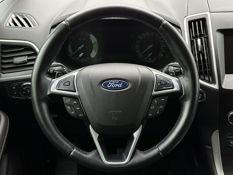 Ford S-MAX 2.0TDCi 150PS AUTOMAT NAVI VÝH - fotka 19 z 46