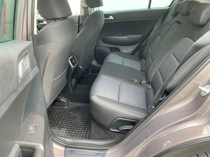 Kia Sportage (2020) 1.6 CRDi 4x4, ČR, TOP, LED - fotka 10 z 17