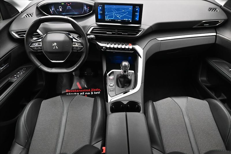 Peugeot 5008 1,5 96kW BlueHDi 7 míst Záruka - fotka 14 z 29