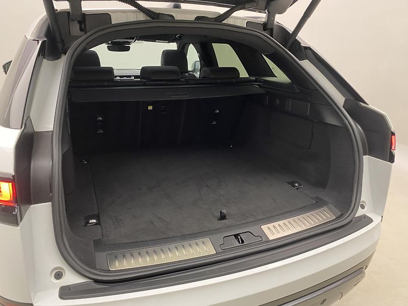 Land Rover Range Rover Velar D200 SE R-DYNAMIC AWD AUT  - fotka 6 z 43