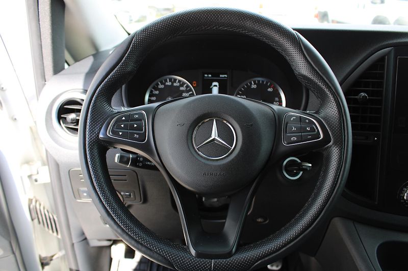 Mercedes-Benz Vito 2,2 116CDI 5Míst Automat+klima - fotka 12 z 23