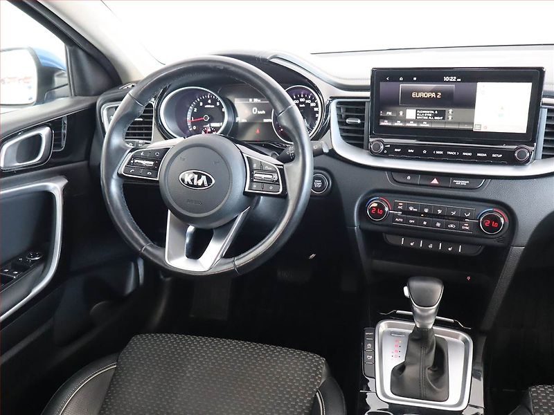 Kia XCeed (2020) 1.4 T-GDI, Automat, Serv.kniha - fotka 7 z 25