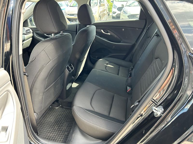 Hyundai i30 FB FL 1,0 T-GDI STYLE MHEV - fotka 8 z 30