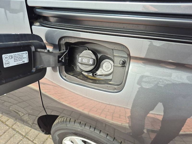 Volkswagen Caddy (2025) 1.5 TSI PHEV Life - fotka 9 z 22